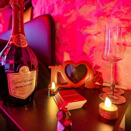 Love Room - Sauna - Secret Suite Au Calme Etampes Exterior photo